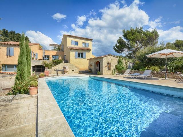 Villa de 7 pièces de luxe en vente Crillon le Brave, France