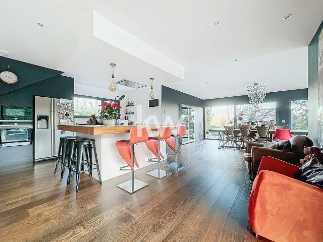 Villa de luxe de 7 pièces en vente Divonne les Bains, France