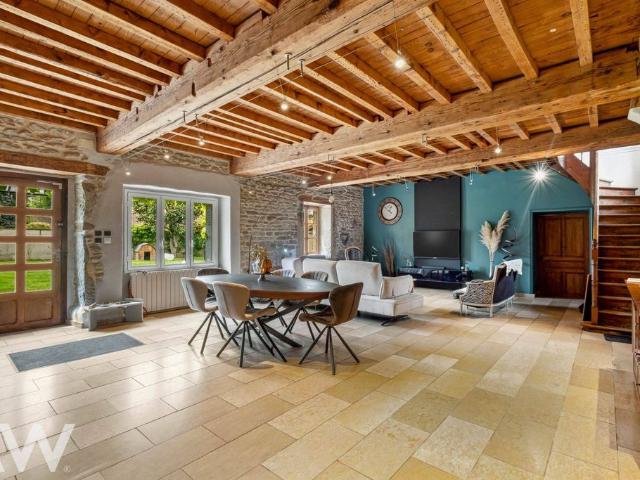 Villa de luxe de 7 pièces en vente Eyzin Pinet, France