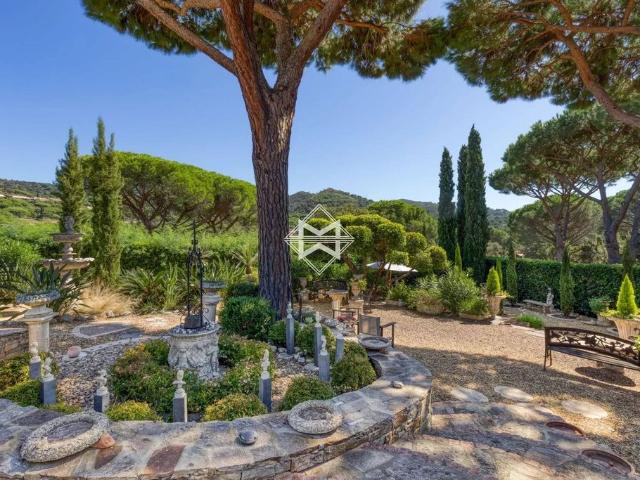 Villa de luxe de 7 pièces en vente La Croix Valmer, France