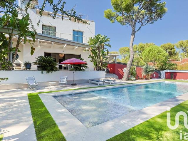 Villa de luxe de 7 pièces en vente La Seyne sur Mer, Provence Alpes Côte d'Azur