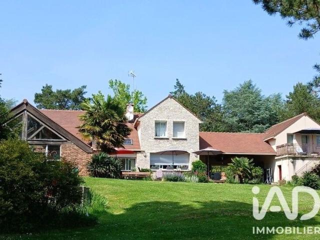 Villa de luxe de 7 pièces en vente Le Val Saint Germain, Île de France