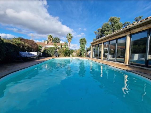 Villa de luxe de 7 pièces en vente Prunelli di Fiumorbo, France