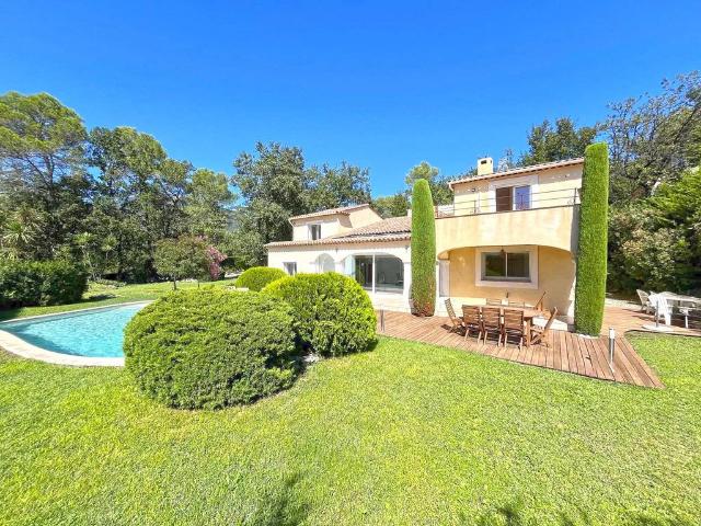 Villa de luxe de 7 pièces en vente Roquefort les Pins, France