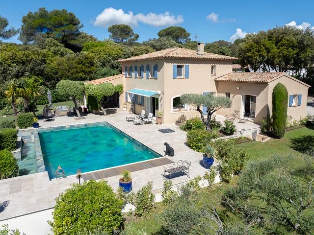 Villa de luxe de 7 pièces en vente Aix en Provence, Provence Alpes Côte d'Azur