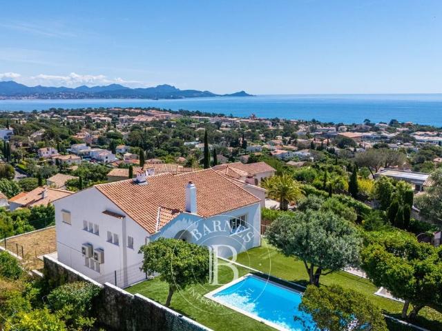 Villa de luxe de 7 pièces en vente Saint Aygulf, Provence Alpes Côte d'Azur