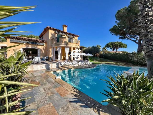 Villa de luxe de 7 pièces en vente Sainte Maxime, Provence Alpes Côte d'Azur