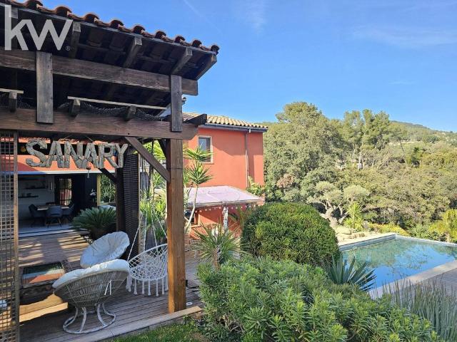 Villa de luxe de 7 pièces en vente Sanary sur Mer, Provence Alpes Côte d'Azur