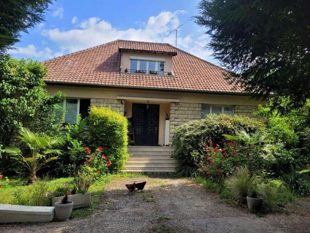 Villa de luxe de 7 pièces en vente Varennes Jarcy, France