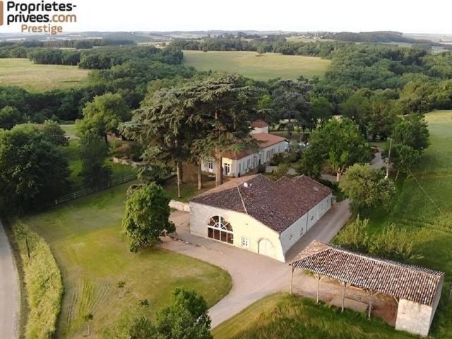 Villa de luxe de 14 pièces en vente Agen, Nouvelle Aquitaine