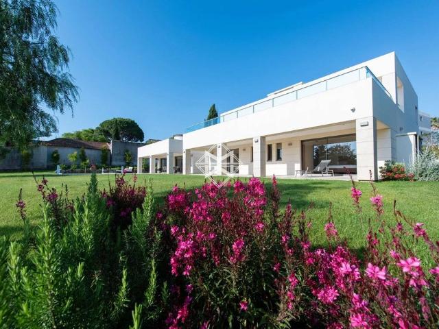 Villa de luxe de 8 pièces en location Antibes, France