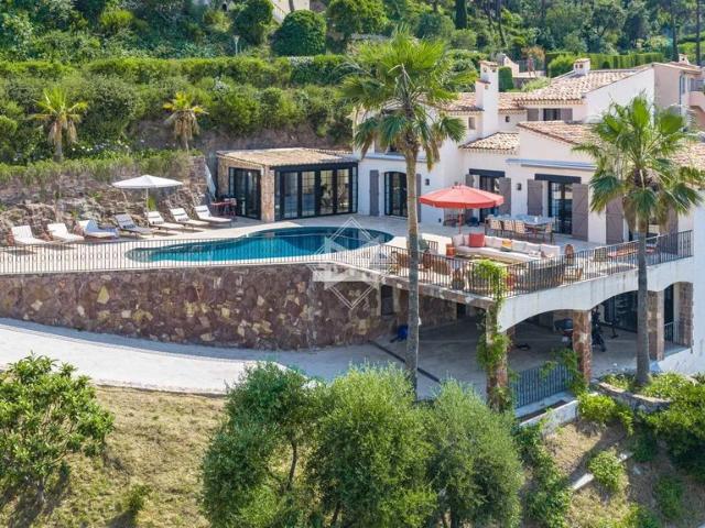 Villa de luxe de 8 pièces en location Théoule sur Mer, France