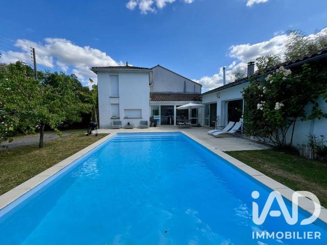 Villa de luxe de 8 pièces en vente Mérignac, Nouvelle Aquitaine