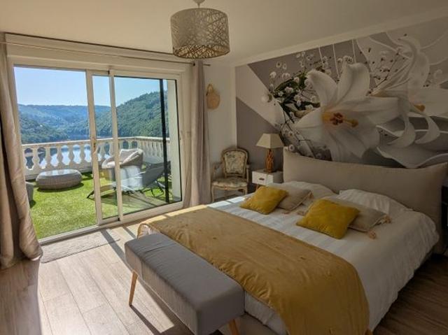 Villa de luxe de 8 pièces en vente Miremont, Auvergne Rhône Alpes