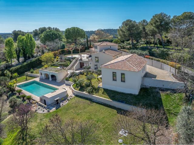 Villa de luxe de 8 pièces en vente Aix en Provence, Provence Alpes Côte d'Azur