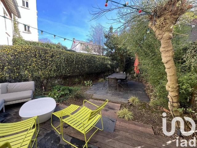 Villa de luxe de 8 pièces en vente Buttes Chaumont, Villette, Bas Belleville, Paris, Île de France