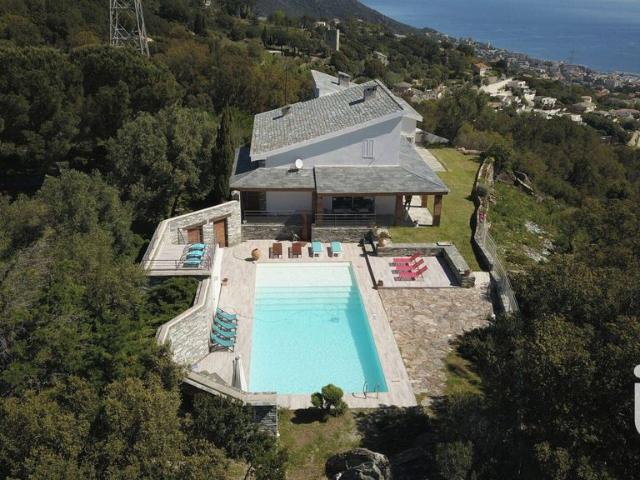 Villa de luxe de 8 pièces en vente Bastia, France