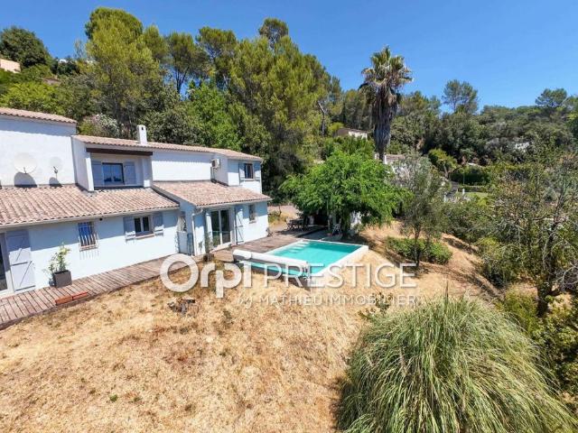 Villa de luxe de 8 pièces en vente Biot, Provence Alpes Côte d'Azur