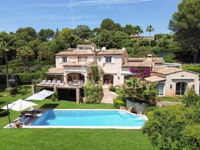 Villa de luxe de 8 pièces en vente Biot, Provence Alpes Côte d'Azur
