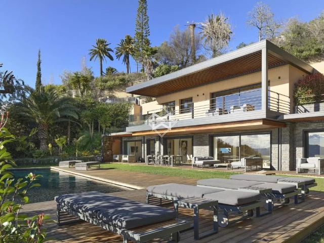 Villa de luxe de 8 pièces en vente Cannes, Provence Alpes Côte d'Azur