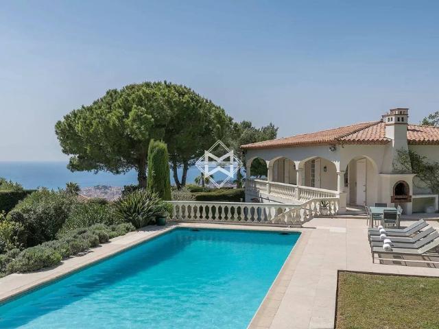 Villa de luxe de 8 pièces en vente Cannes, Provence Alpes Côte d'Azur