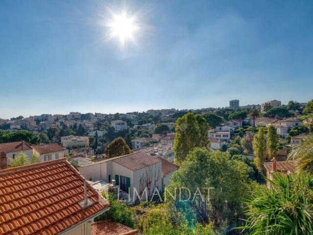 Villa de luxe de 8 pièces en vente Cannes, Provence Alpes Côte d'Azur