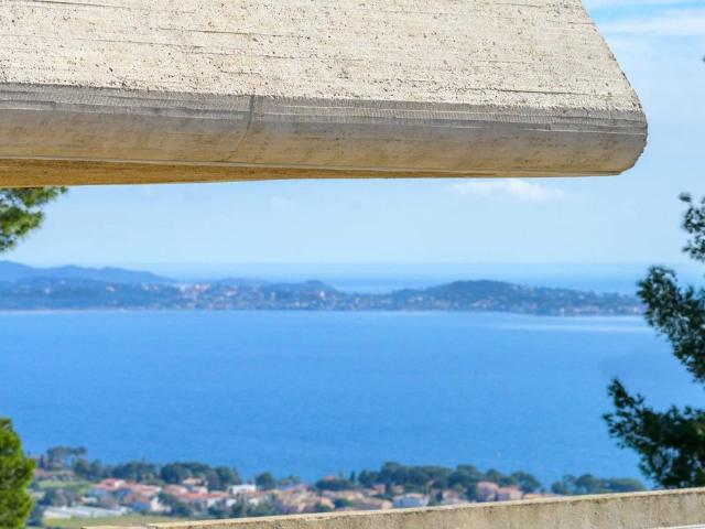 Villa de luxe de 8 pièces en vente Carqueiranne, Provence Alpes Côte d'Azur