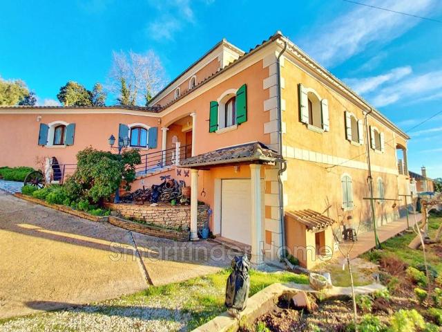 Villa de luxe de 8 pièces en vente Flassans sur Issole, Provence Alpes Côte d'Azur