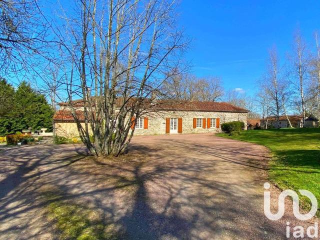 Villa de luxe de 8 pièces en vente Luchapt, France