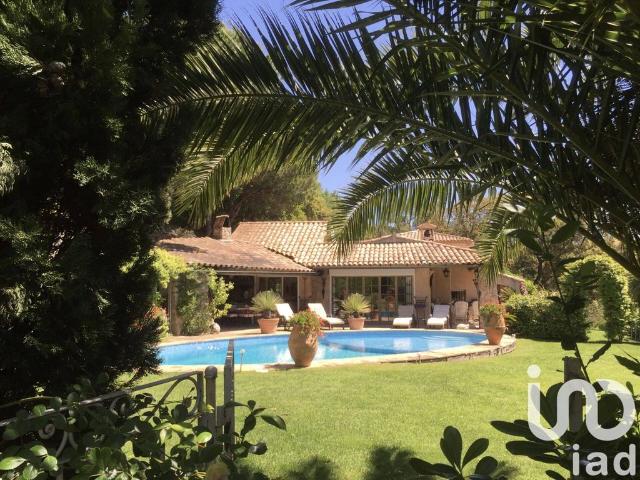 Villa de luxe de 8 pièces en vente La Garde Freinet, France