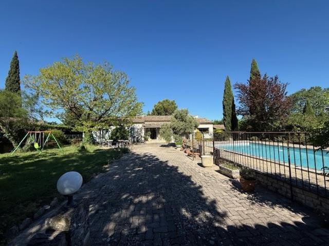 Villa de luxe de 8 pièces en vente Lagnes, France