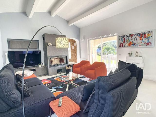 Villa de luxe de 8 pièces en vente Le Muy, France