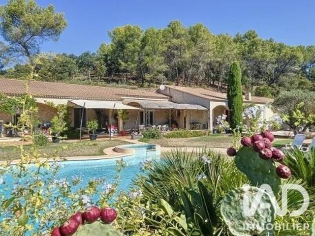 Villa de luxe de 8 pièces en vente Pierrefeu du Var, Provence Alpes Côte d'Azur