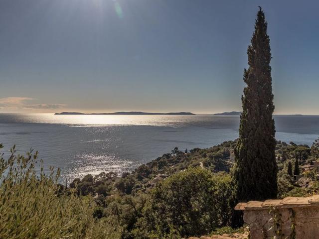 Villa de luxe de 8 pièces en vente Rayol Canadel sur Mer, France