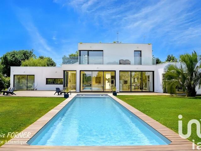 Villa de luxe de 8 pièces en vente Saint André des Eaux, France