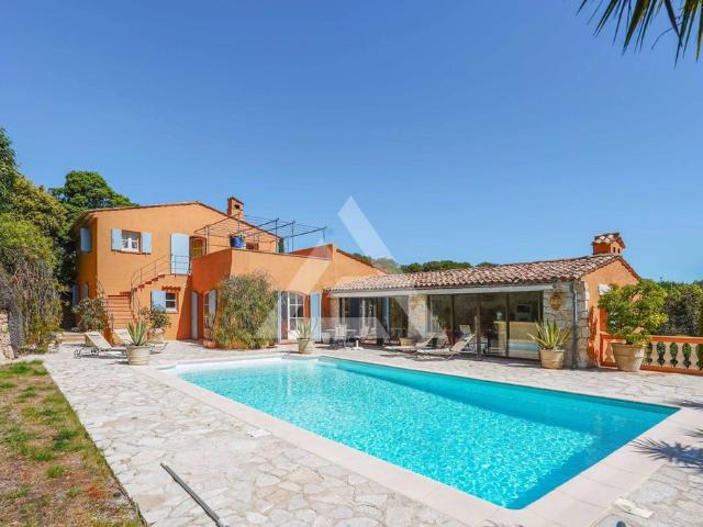 Villa de luxe de 8 pièces en vente Saint Paul, Provence Alpes Côte d'Azur