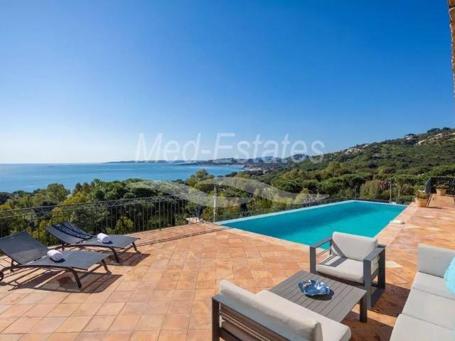 Villa de luxe de 8 pièces en vente Sainte Maxime, Provence Alpes Côte d'Azur