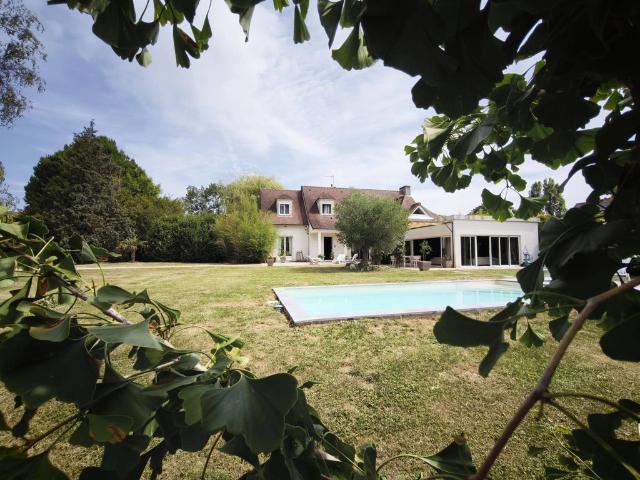 Villa de luxe de 8 pièces en vente Santeny, France
