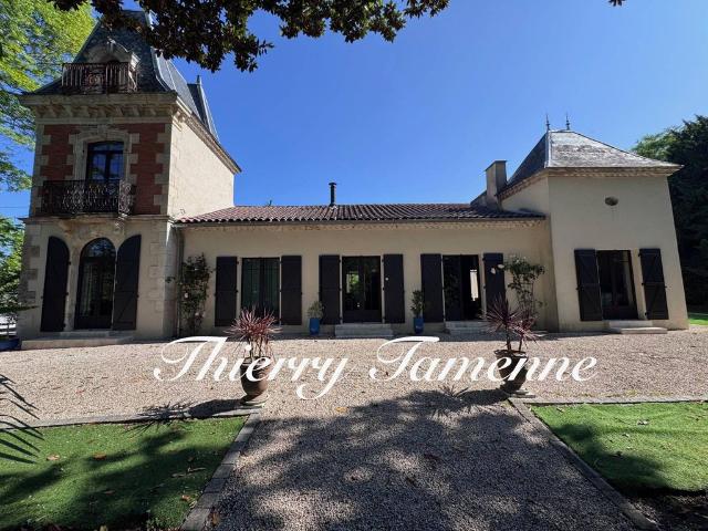 Villa de luxe de 9 pièces en vente Mézin, France