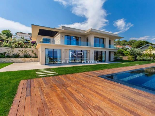 Villa de luxe de 9 pièces en vente Nice, Provence Alpes Côte d'Azur