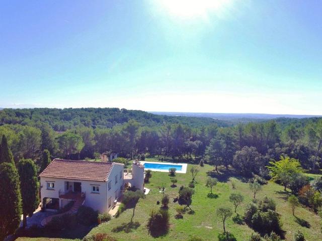 Villa de luxe de 9 pièces en vente Nîmes, Occitanie