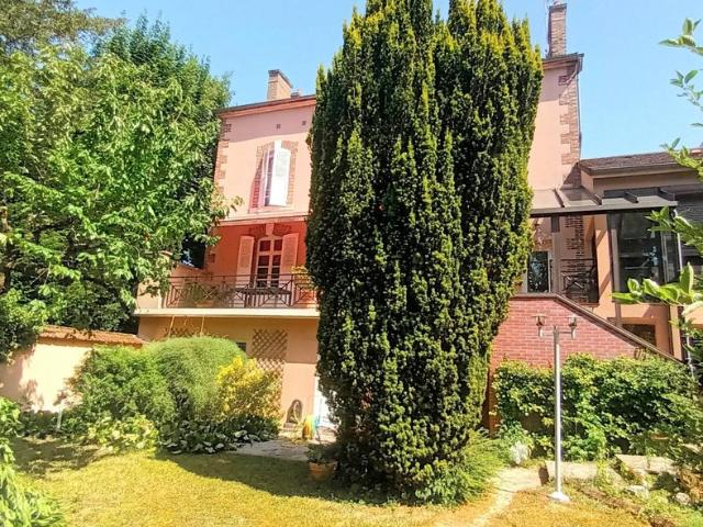 Villa de luxe de 9 pièces en vente Auxerre, Bourgogne Franche Comté