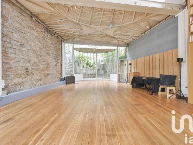 Villa de luxe de 9 pièces en vente Belleville, Père Lachaise, Ménilmontant, Paris, Île de France