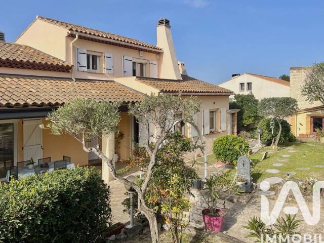 Villa de luxe de 9 pièces en vente Carnoux en Provence, Provence Alpes Côte d'Azur
