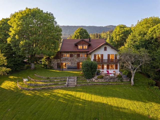 Villa de luxe de 9 pièces en vente Cranves Sales, France