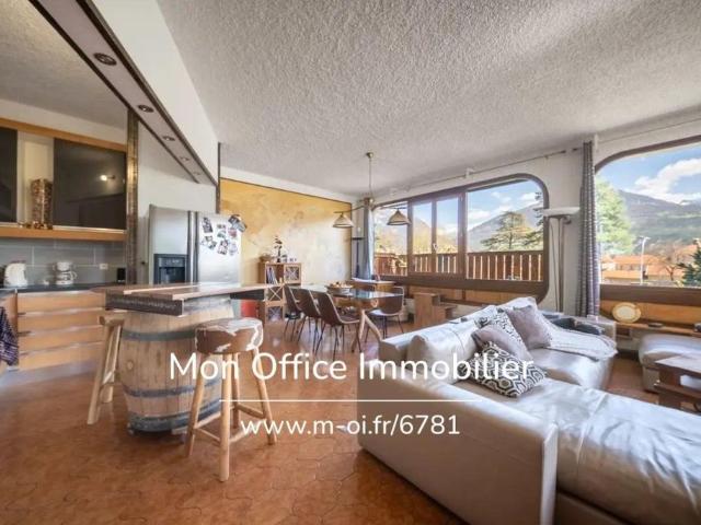 Villa de luxe de 9 pièces en vente Embrun, Provence Alpes Côte d'Azur