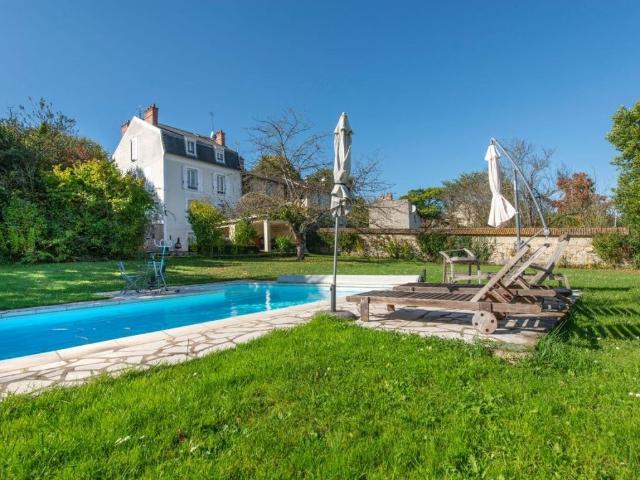 Villa de luxe de 9 pièces en vente Saint Pierre lès Nemours, Île de France