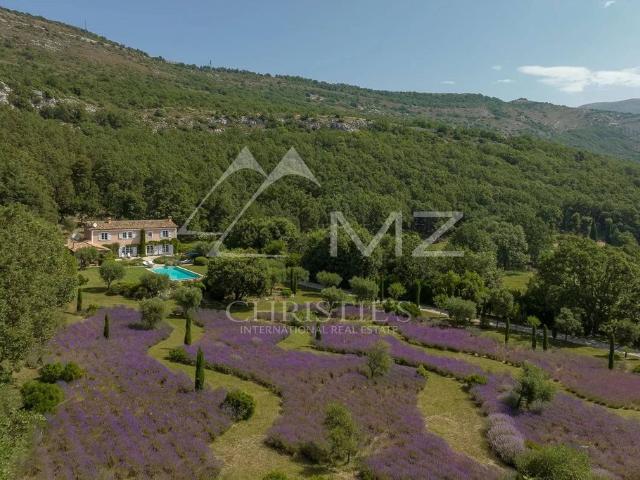 Villa de luxe de 9 pièces en vente Saint Vallier de Thiey, France