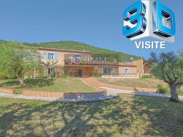 Villa de luxe de 9 pièces en vente Solliès Pont, Provence Alpes Côte d'Azur
