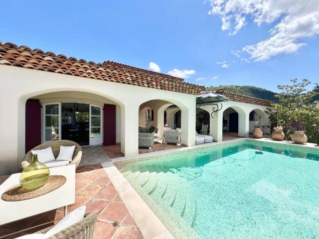 Villa de luxe en vente Rocbaron, Provence Alpes Côte d'Azur